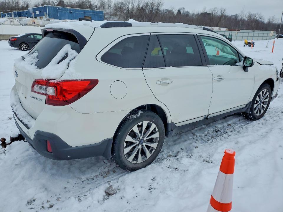 2019 Subaru Outback Touring