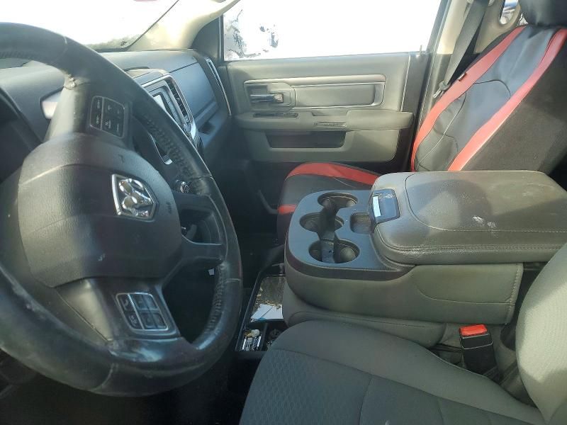 2016 Dodge RAM 1500 SLT