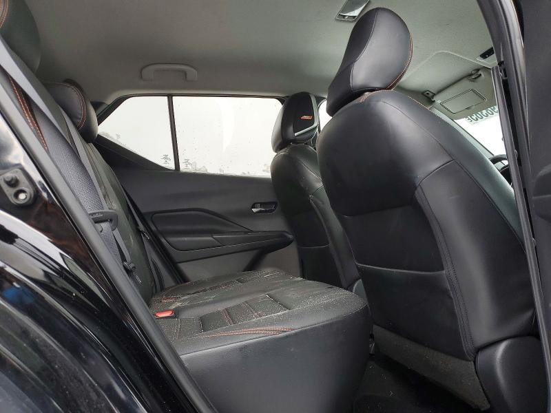 2019 Nissan Kicks s