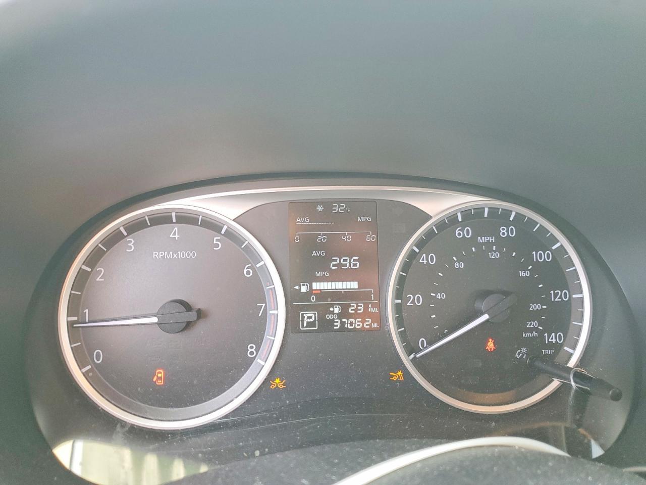 2021 Nissan Kicks s