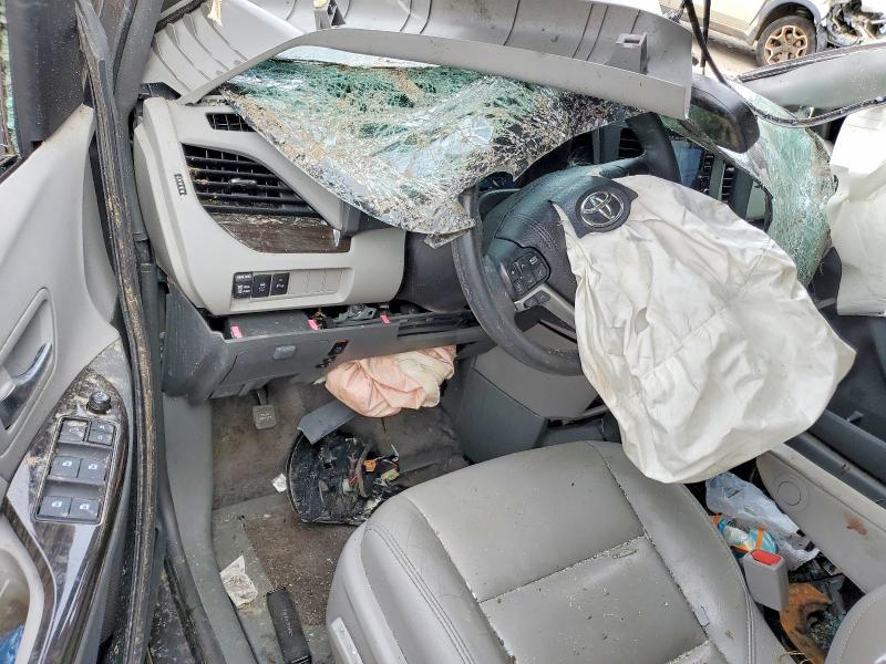 2018 Toyota Sienna xle