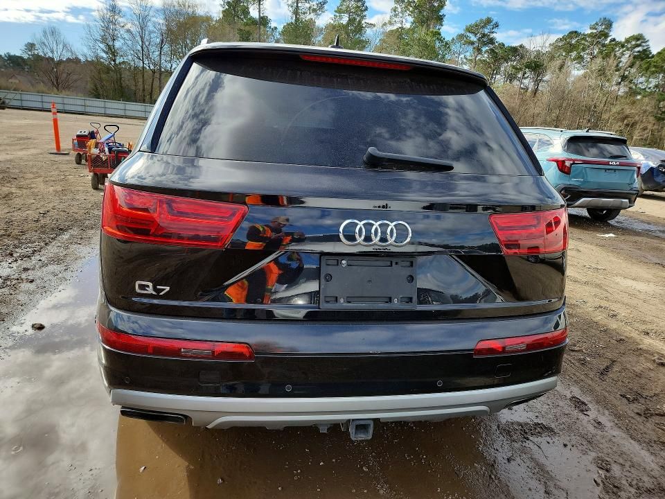 2019 Audi Q7 Prestige