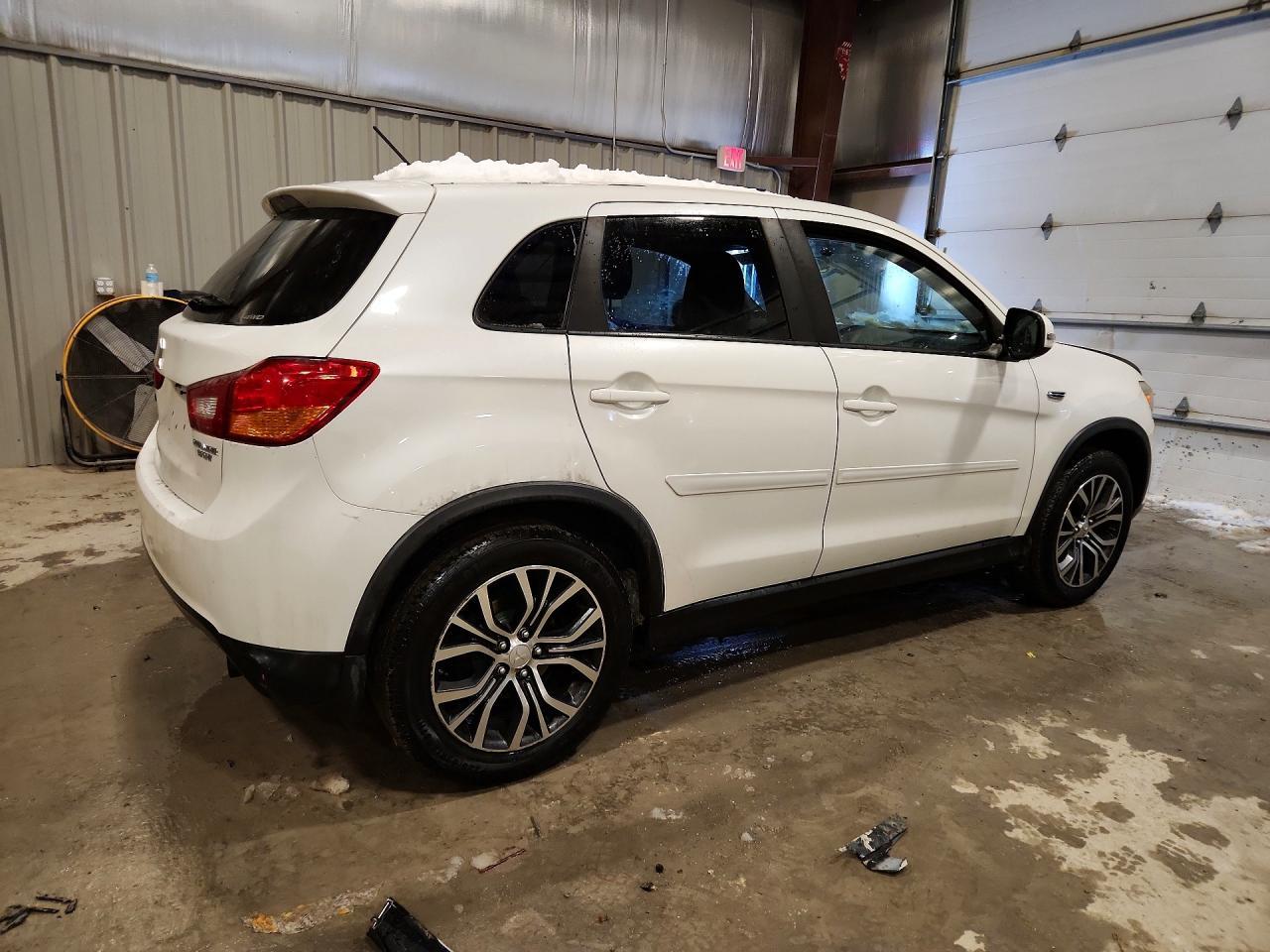2016 Mitsubishi Outlander Sport es