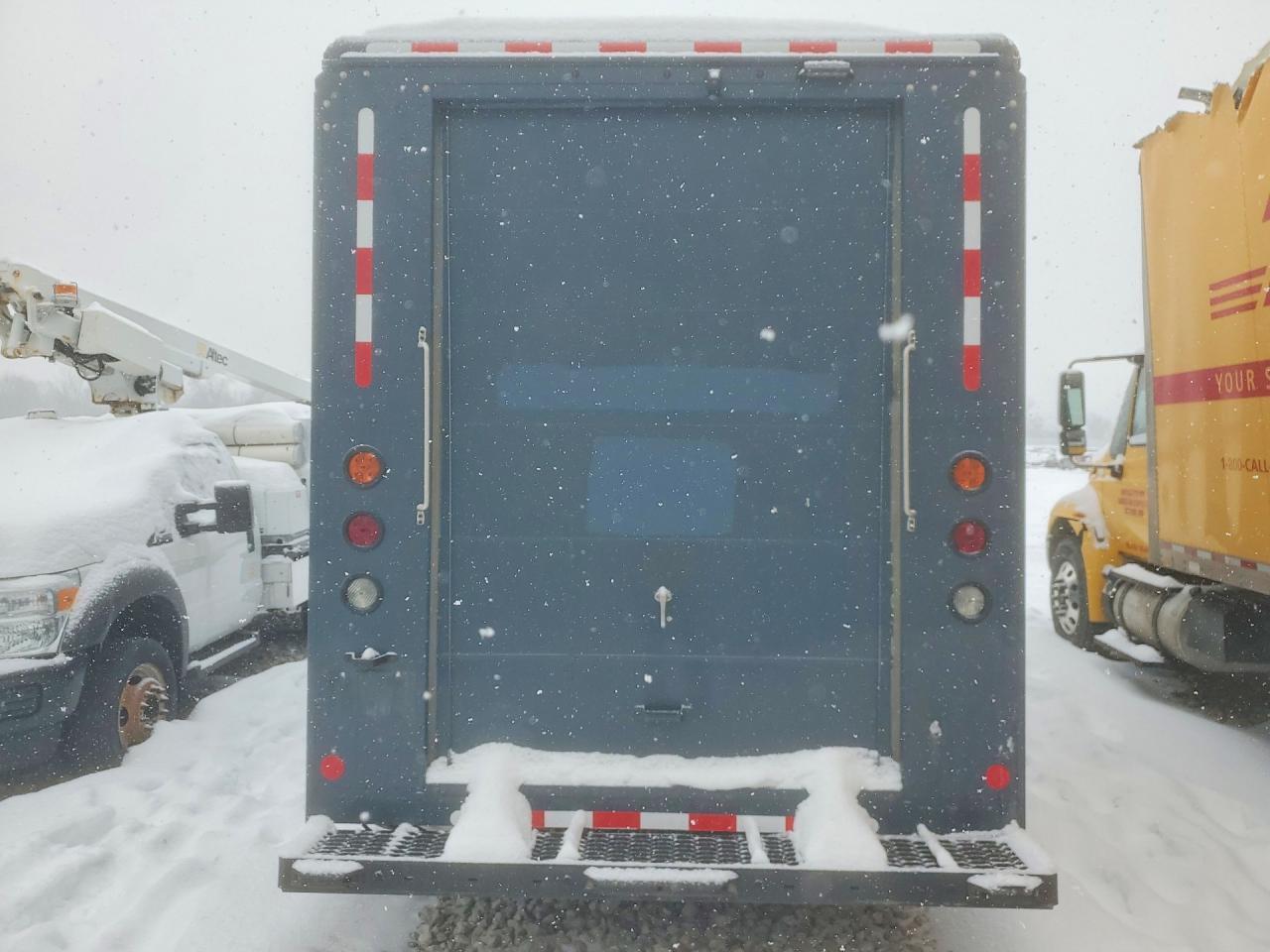2020 Ford F59