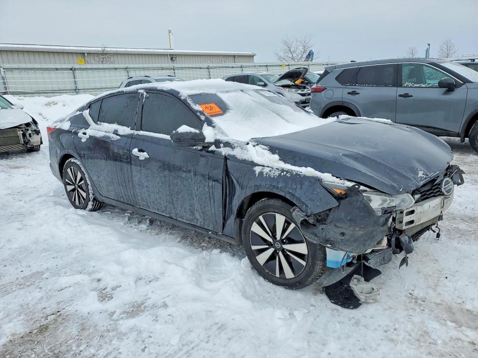 2022 Nissan Altima sv