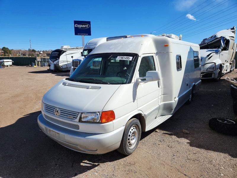 2000 Winnebago 2000 Volkswagen Eurovan