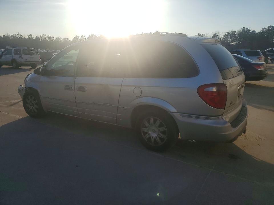 2005 Chrysler Town & Country Limited