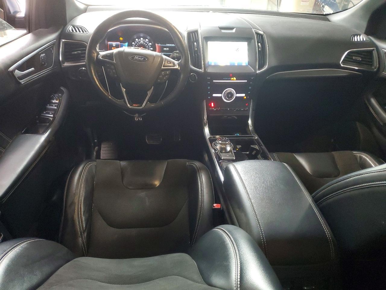 2019 Ford Edge st