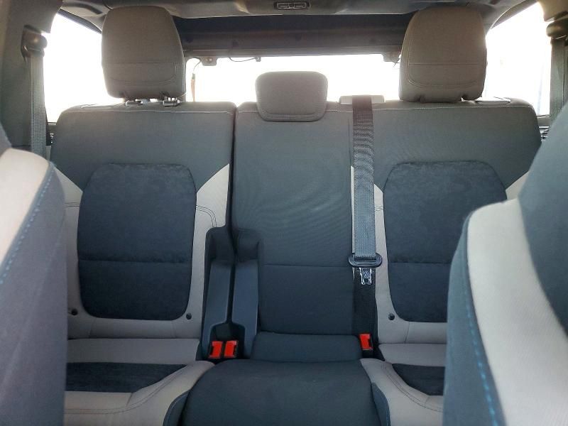 2021 Ford Bronco Base