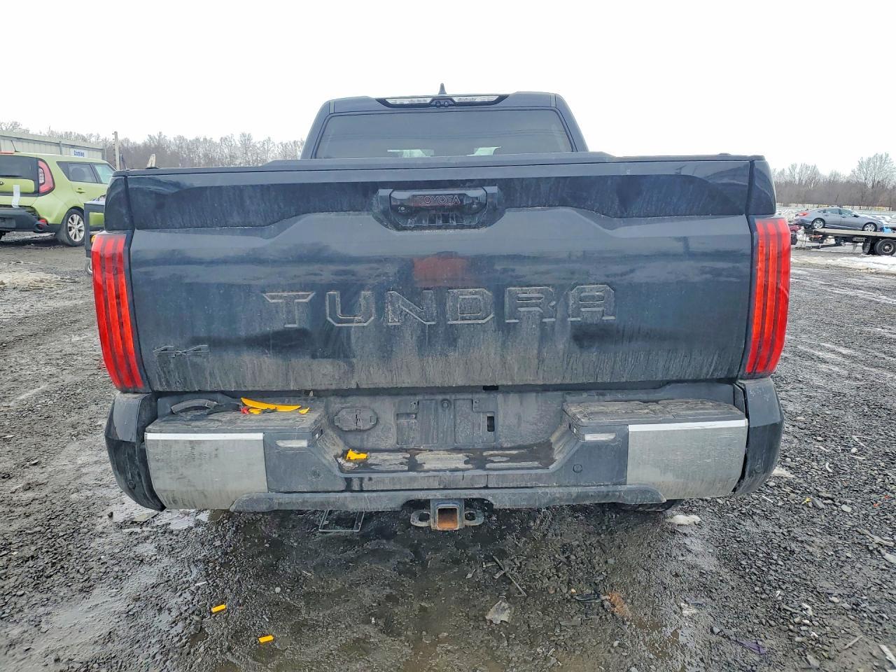 2022 Toyota Tundra SR5
