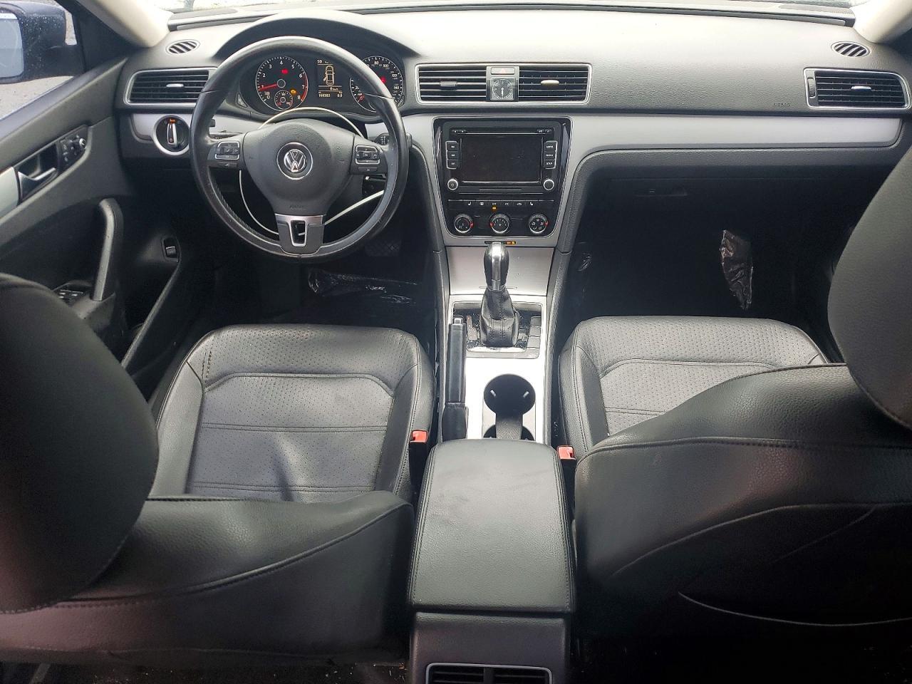 2013 Volkswagen Passat se