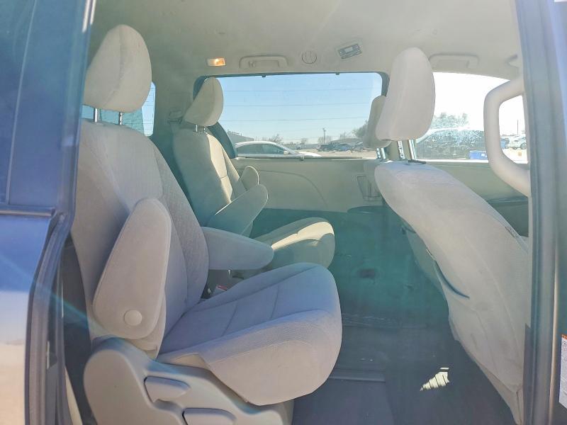 2020 Toyota Sienna le