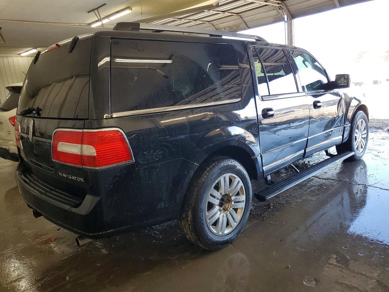 2013 Lincoln Navigator l