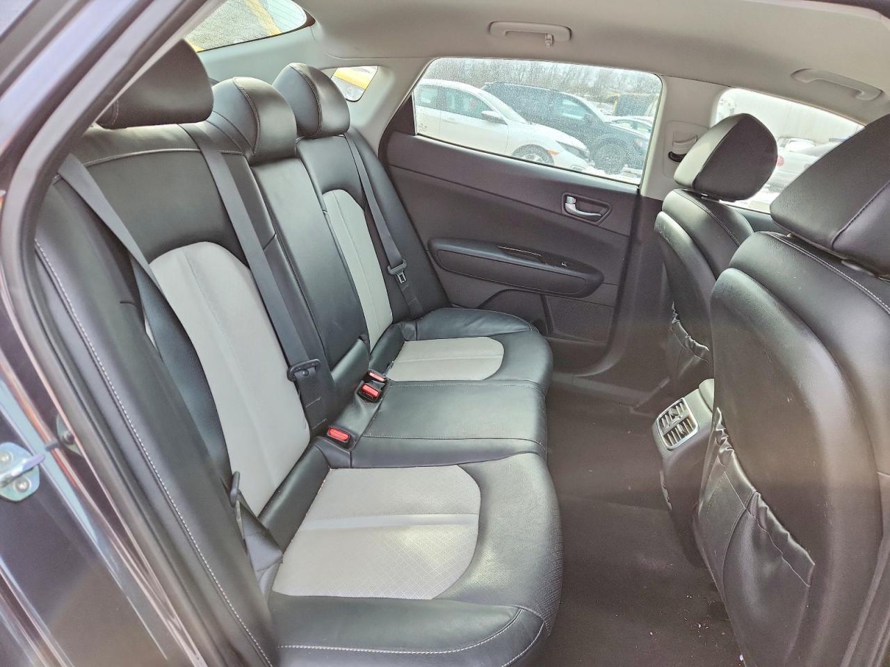 2019 KIA Optima ex