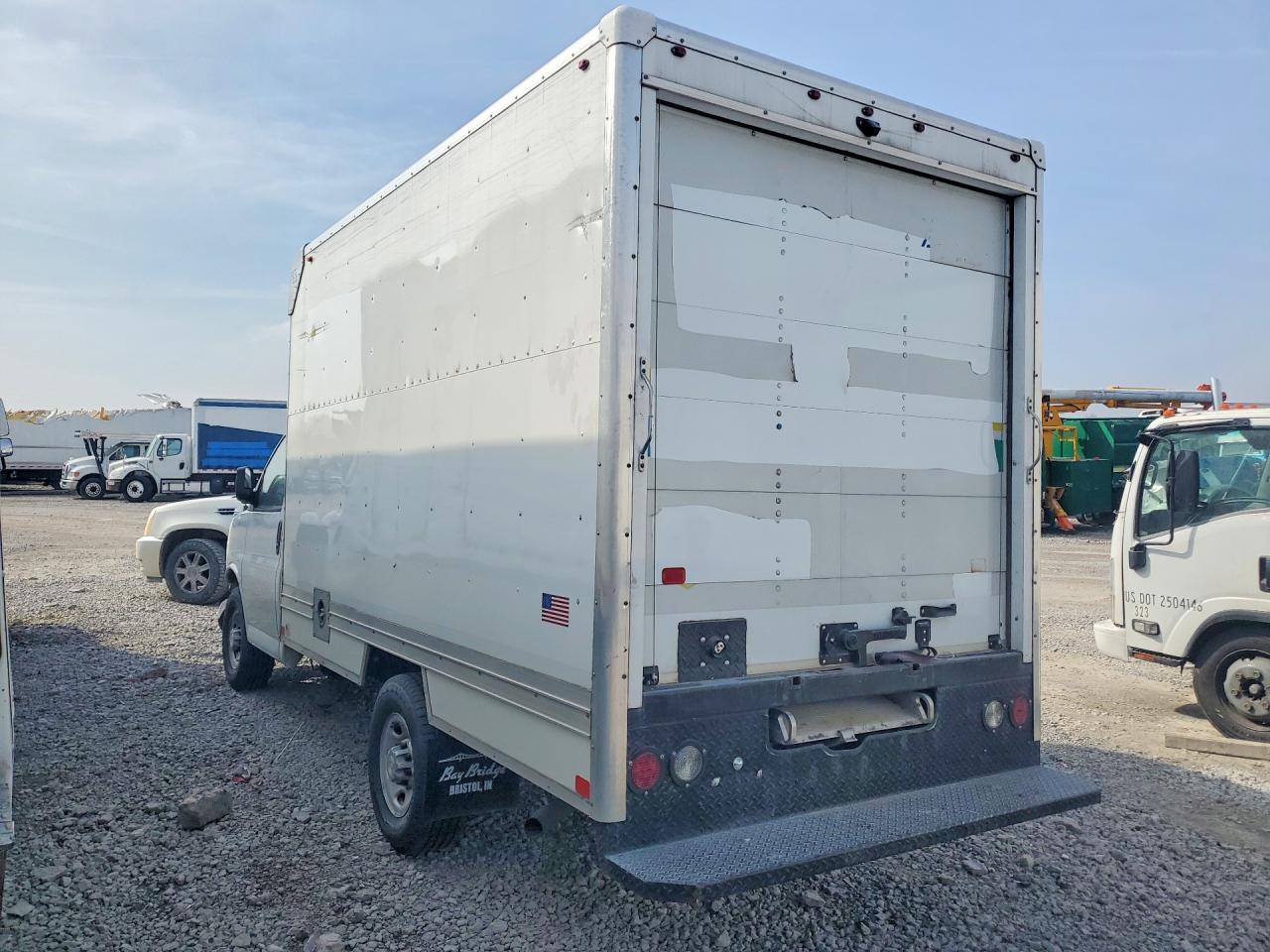 2021 Chev Rolet Express BOX Truck