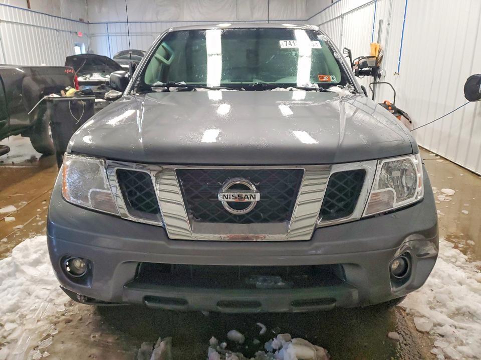 2021 Nissan Frontier SV