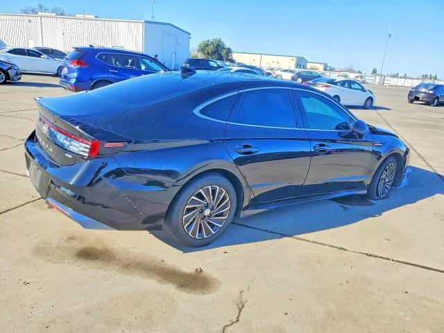 2024 Hyundai Sonata Hybrid