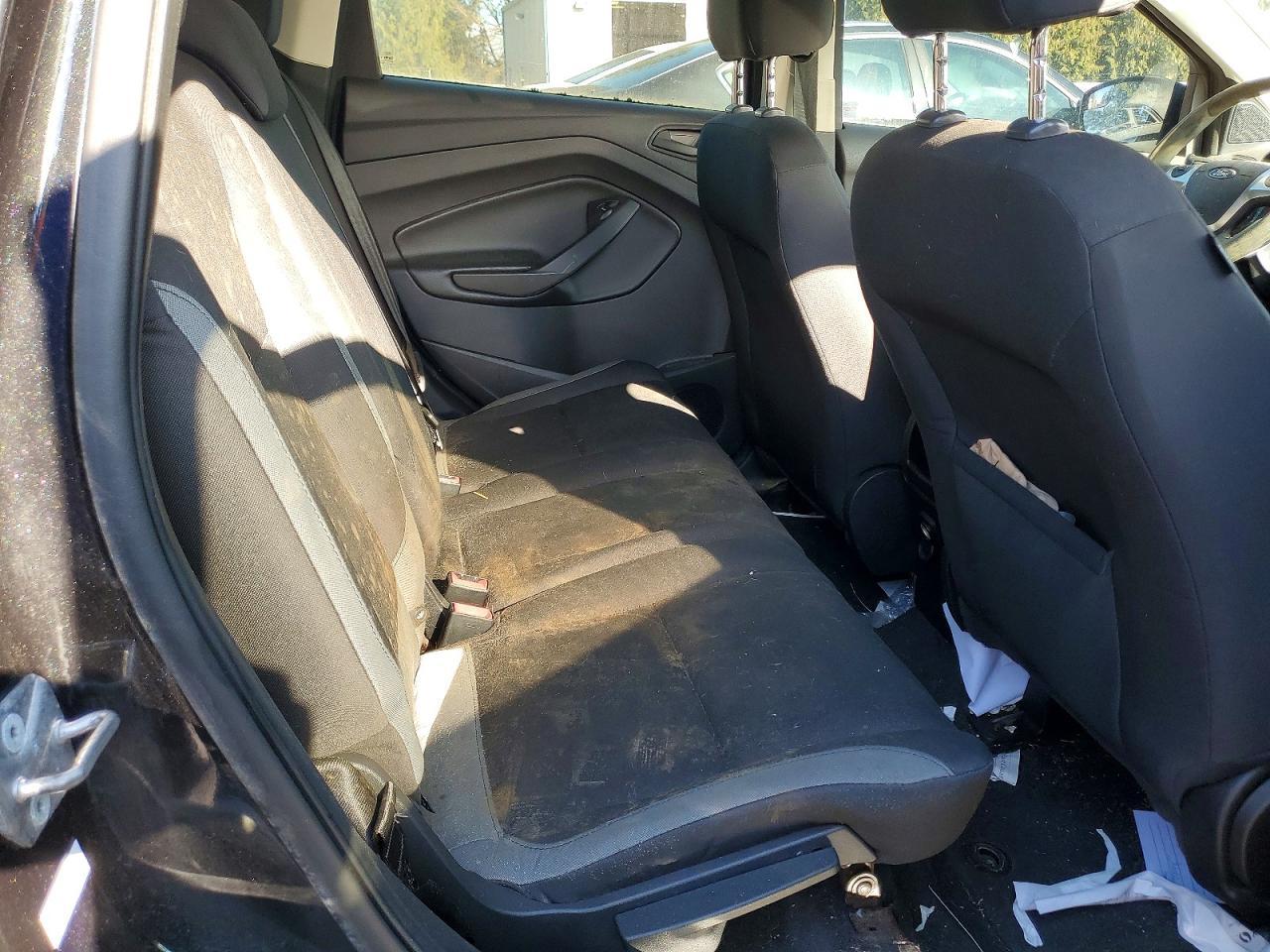 2014 Ford Escape s