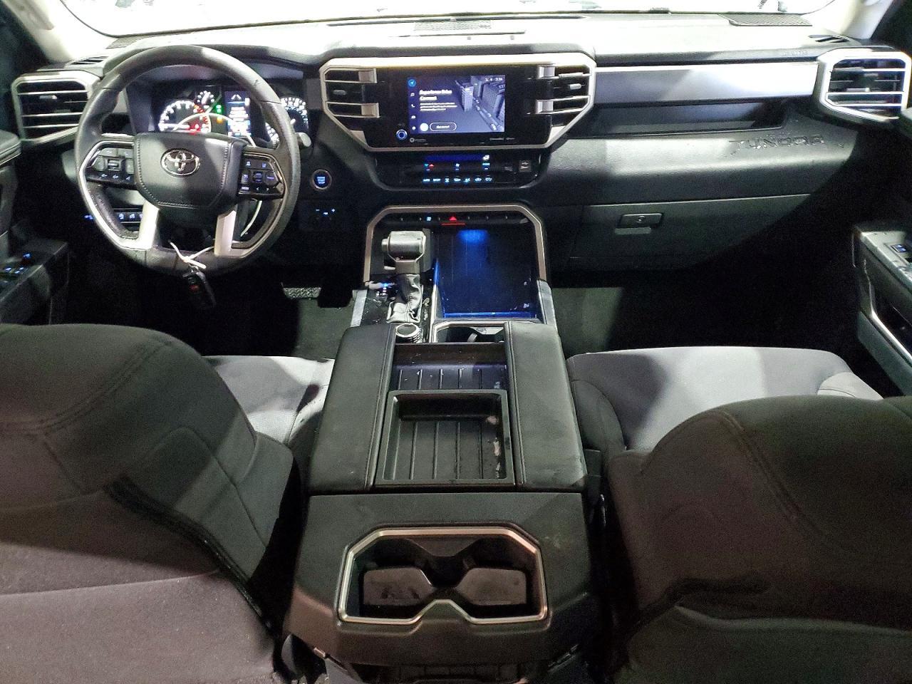 2022 Toyota Tundra SR5