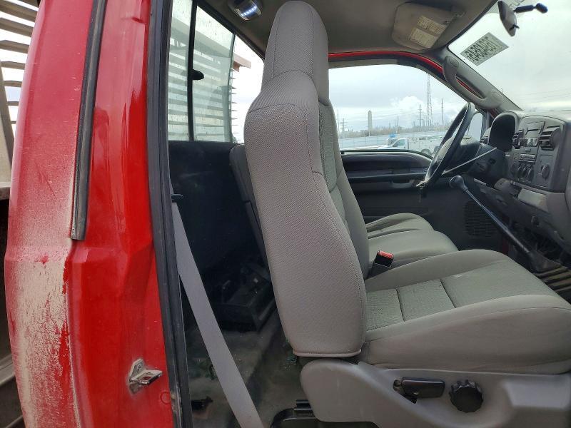 2005 Ford F350 Super Duty Flatbed Truck