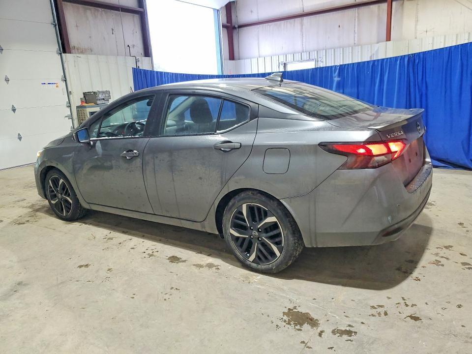 2024 Nissan Versa sr