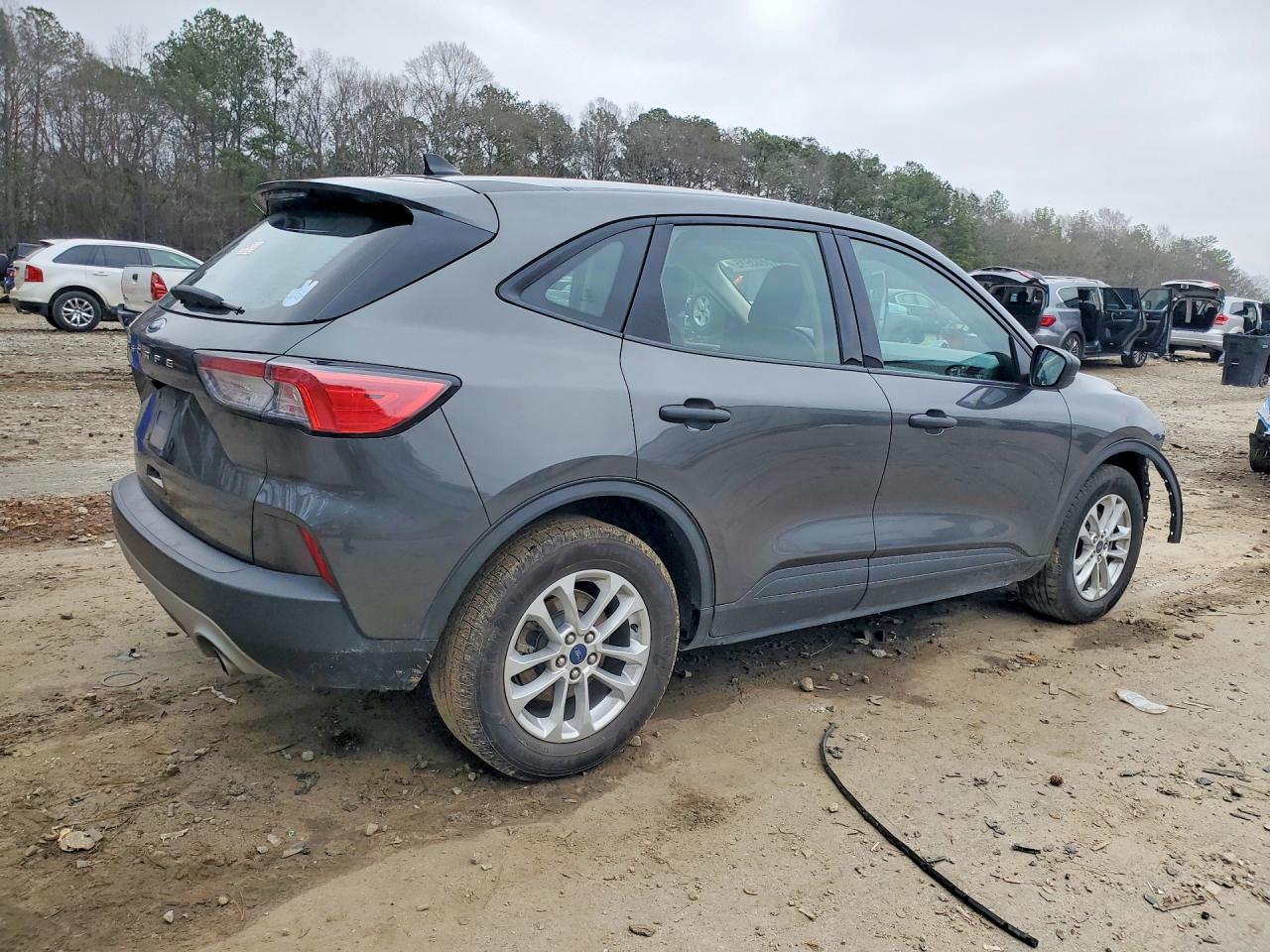 2020 Ford Escape s