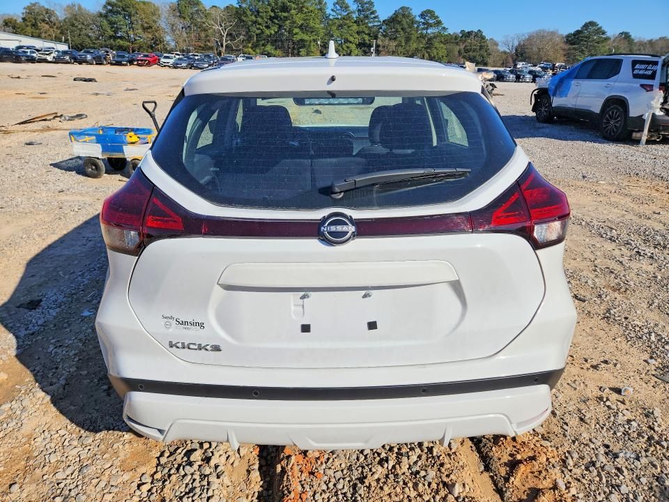 2025 Nissan Kicks Play s