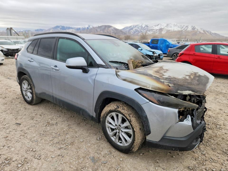 2022 Toyota Corolla Cross le