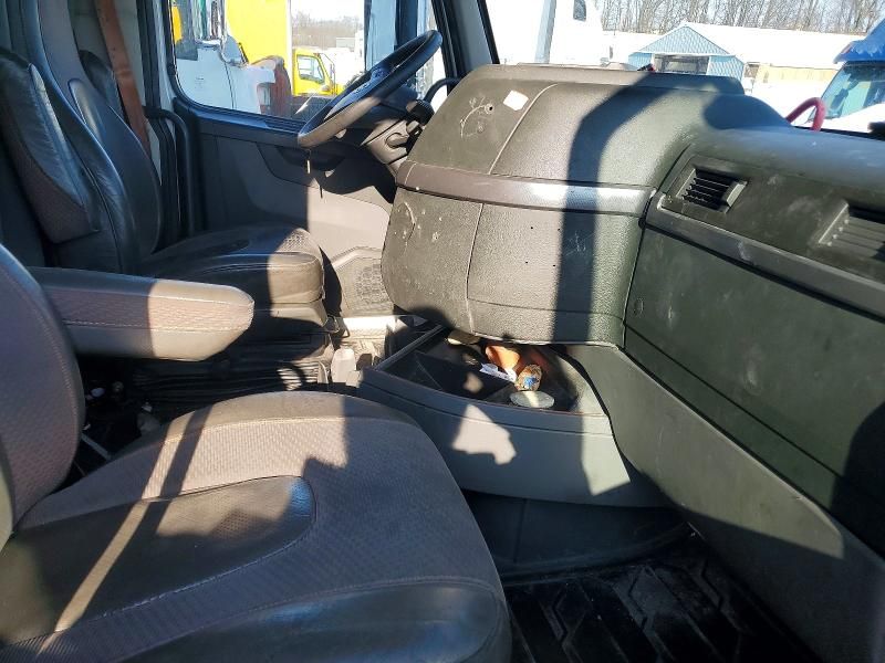 2020 Volvo VNR Semi Truck