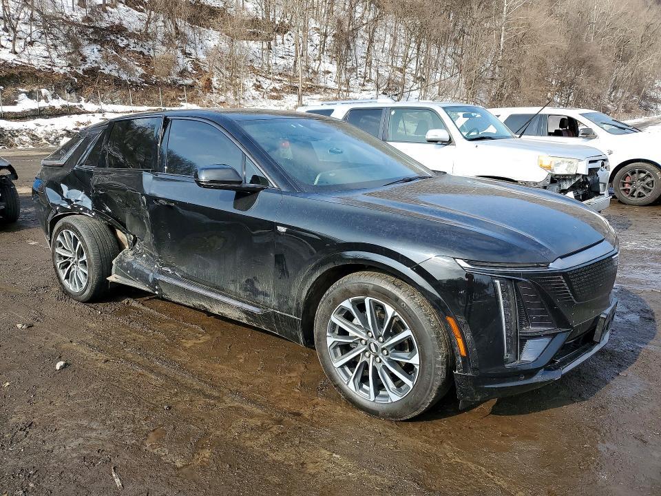 2024 Cadillac Lyriq Sport