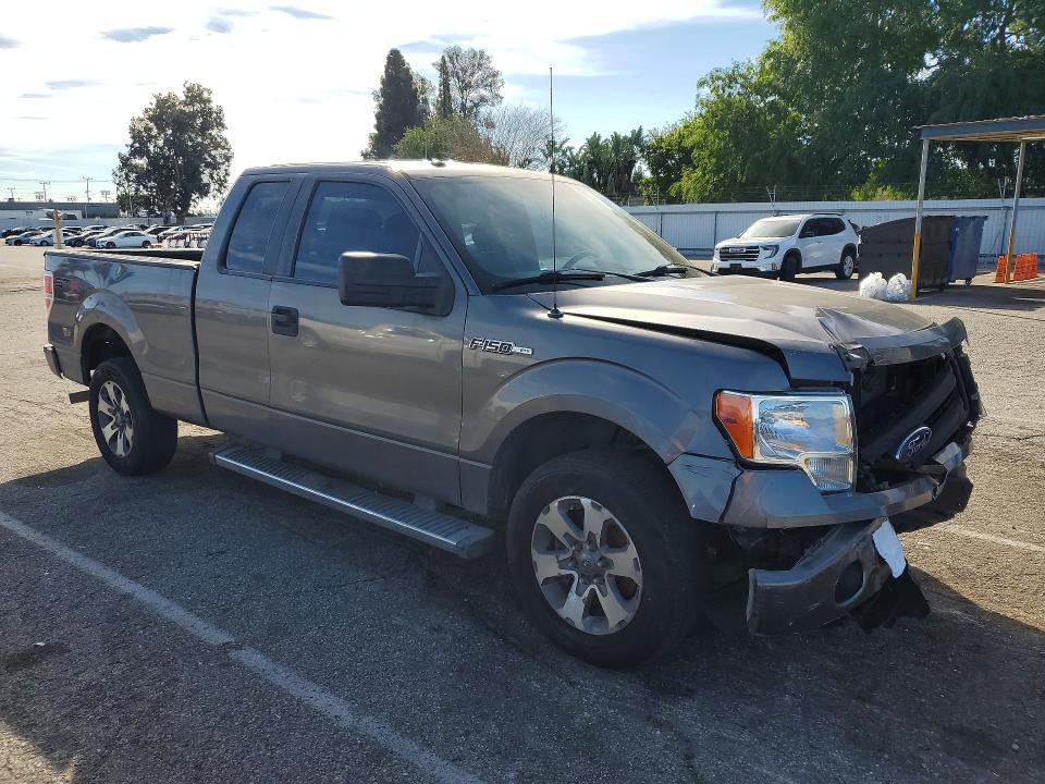 2013 Ford F150 Super cab