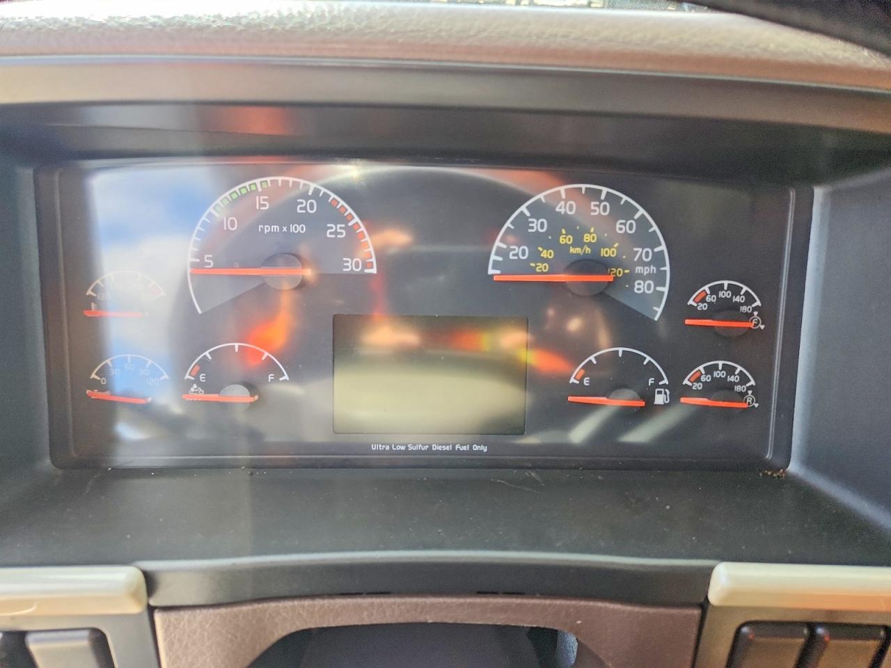 2015 Volvo VN VNL