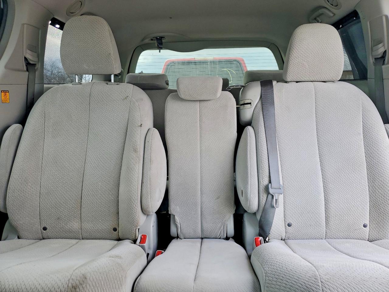 2013 Toyota Sienna LE