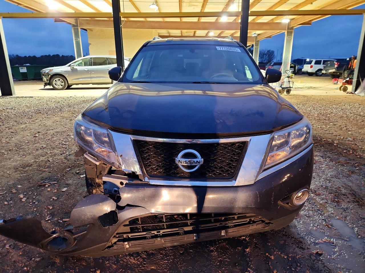 2015 Nissan Pathfinder s
