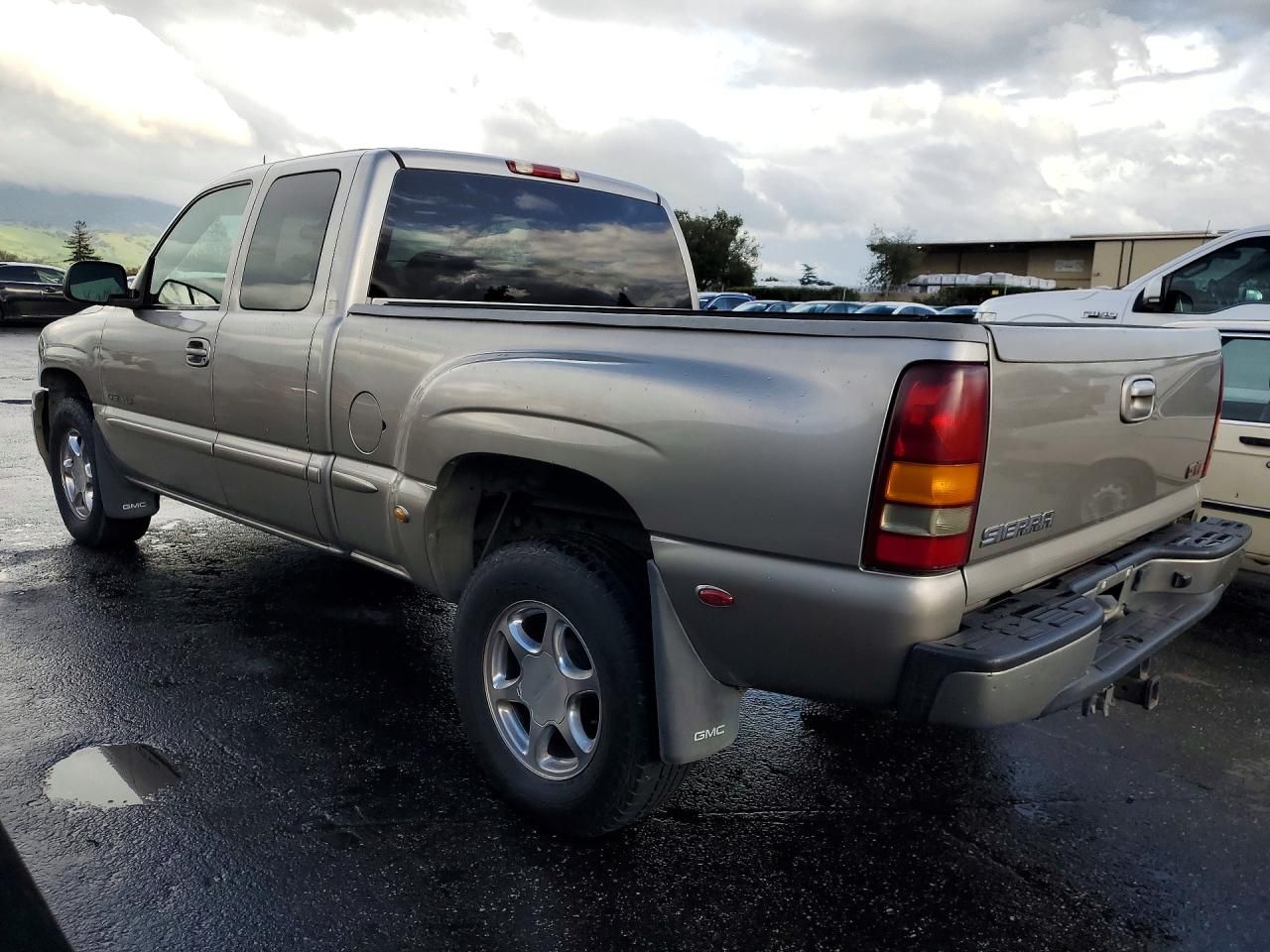 2002 GMC Sierra K1500 Denali