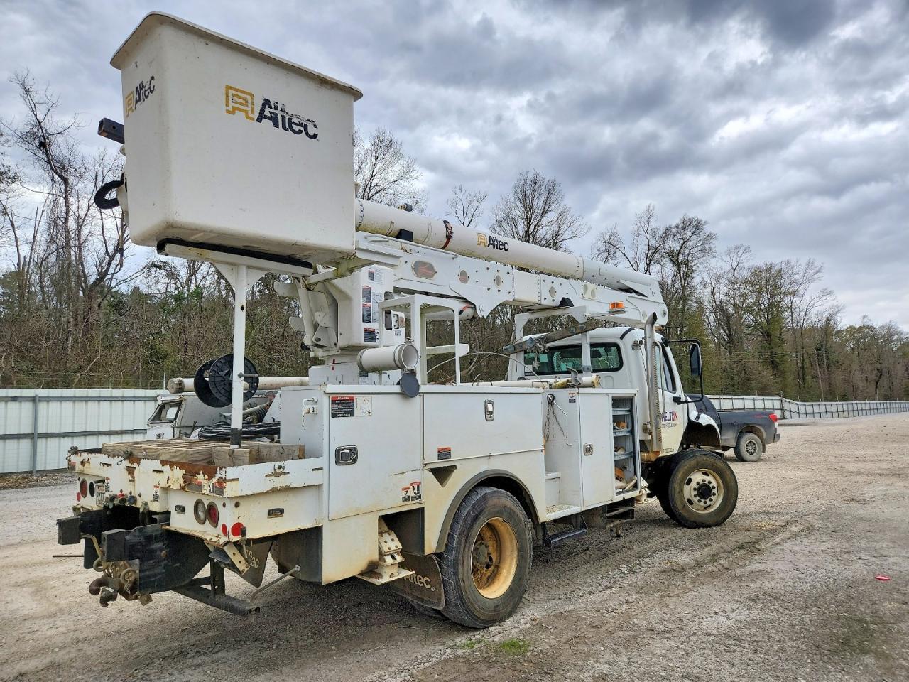 2022 Freigliner 2022 Freightliner Business Class M2 Bucket Truck