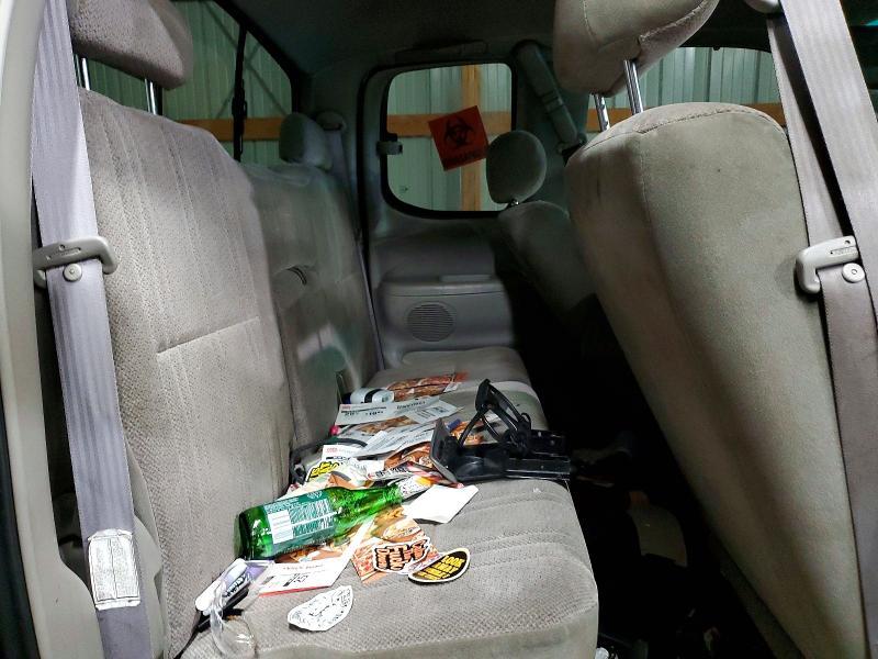 2000 Toyota Tundra Access cab