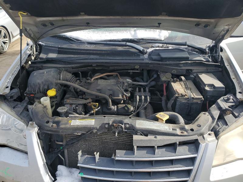 2010 Chrysler Town & Country Touring