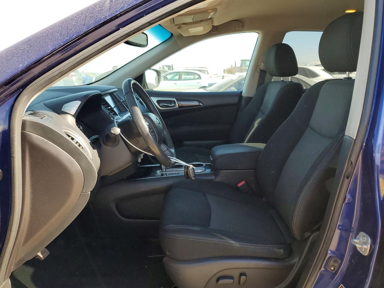 2017 Nissan Pathfinder s