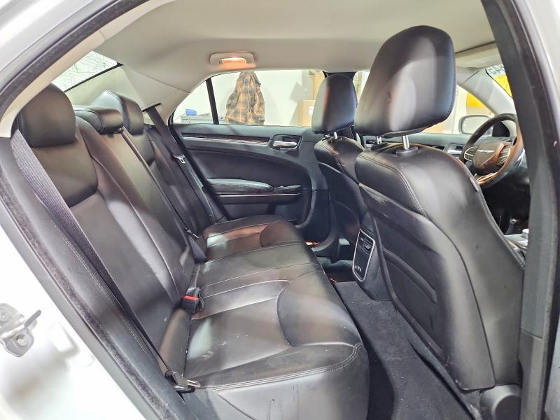 2023 Chrysler 300 Touring l