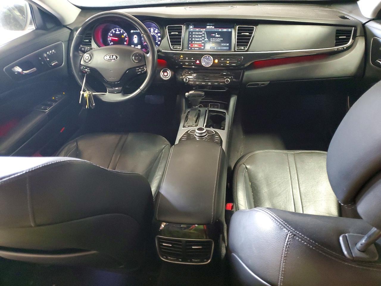 2016 KIA K900 Premium V6