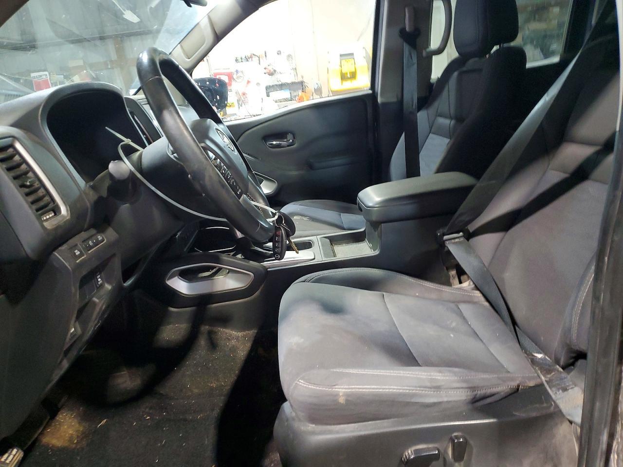 2023 Nissan Frontier SV