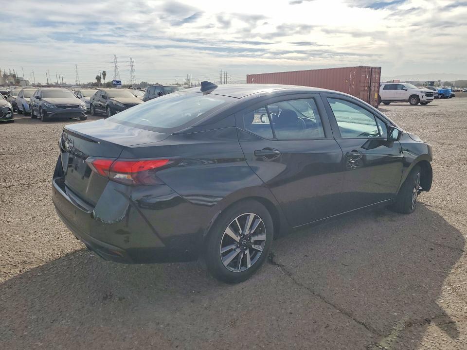 2025 Nissan Versa sv