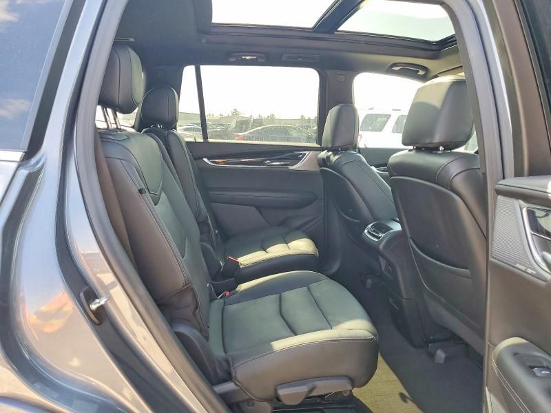 2022 Cadillac XT6 Premium Luxury