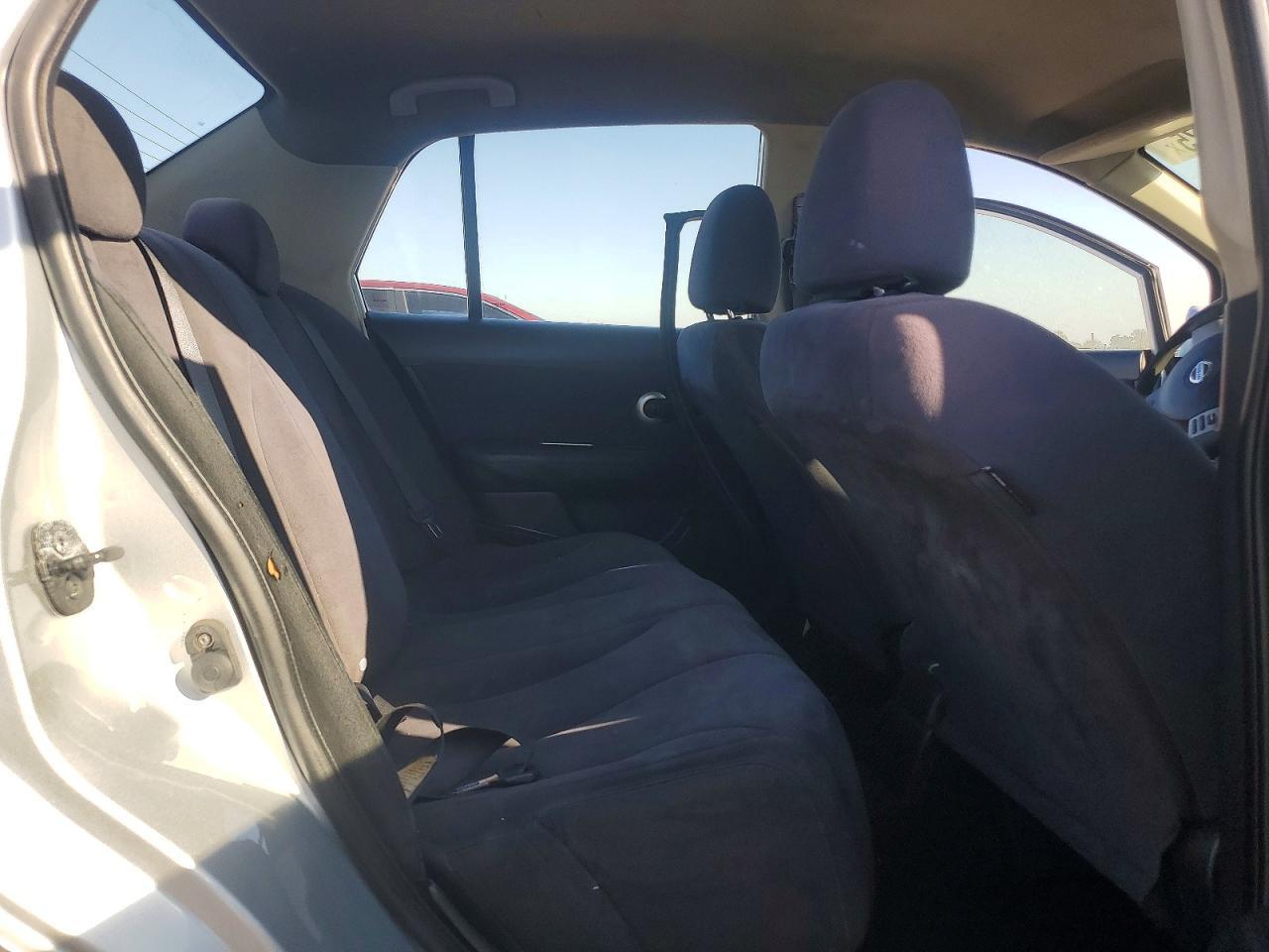 2009 Nissan Versa s