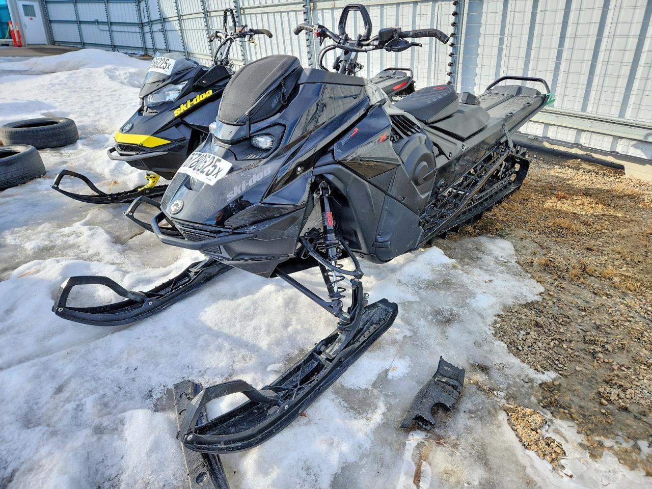 2024 Skidoo Summit EXP 8TR S