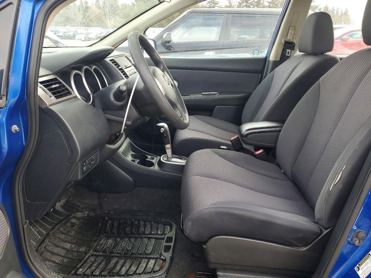 2009 Nissan Versa s