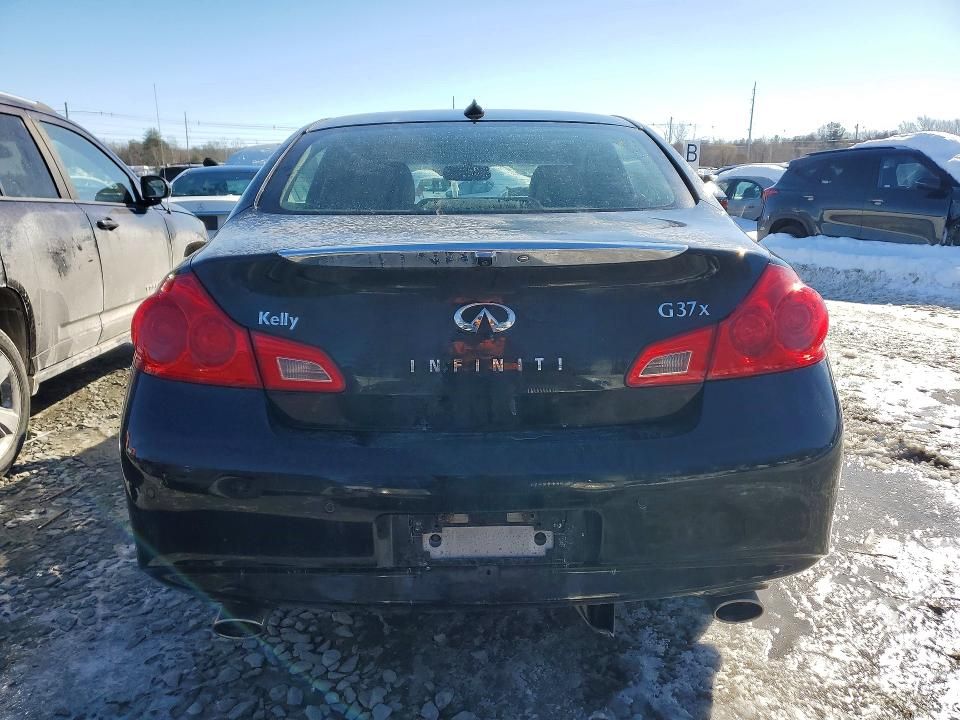 2013 Infiniti G37