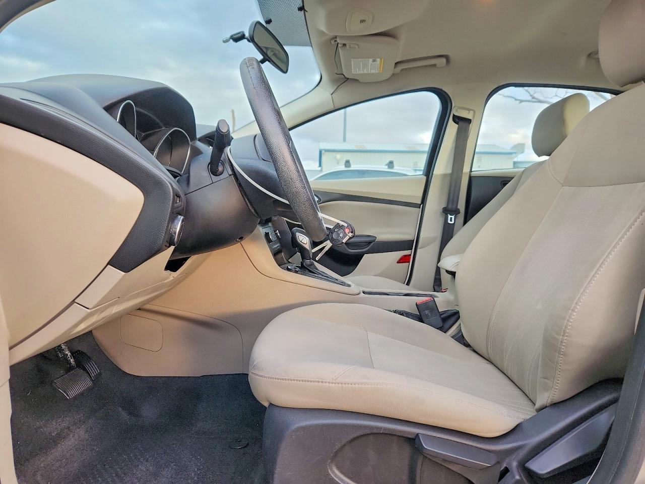2017 Ford Focus se