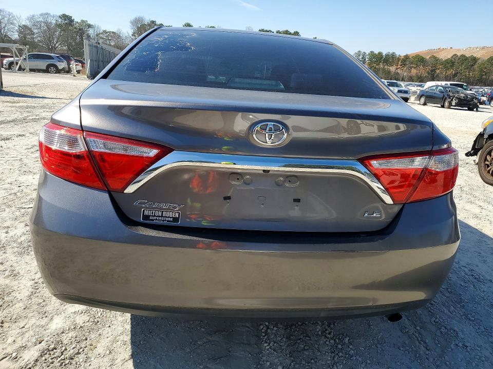 2017 Toyota Camry le